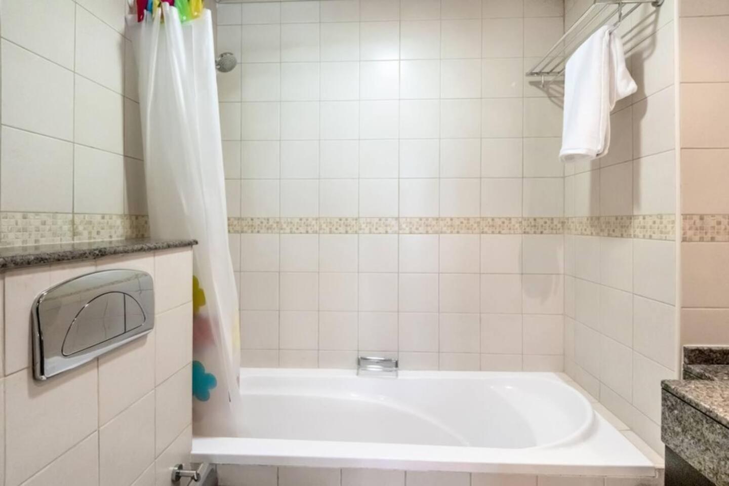 Luxurious 1 Bedroom Apartment In The Dubai Marina! Esterno foto